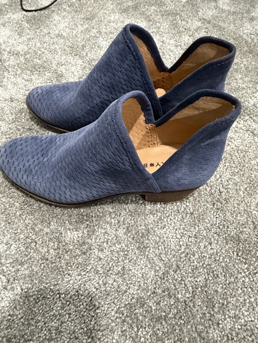 Lucky Brand Navy Blue Suede V-Cut Mules
